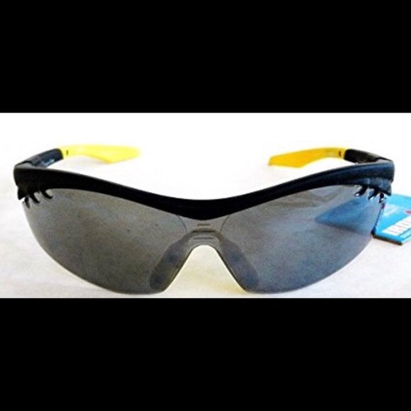 Sunglasses - Picture 1 of 3